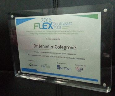 semi-flex-award-plate